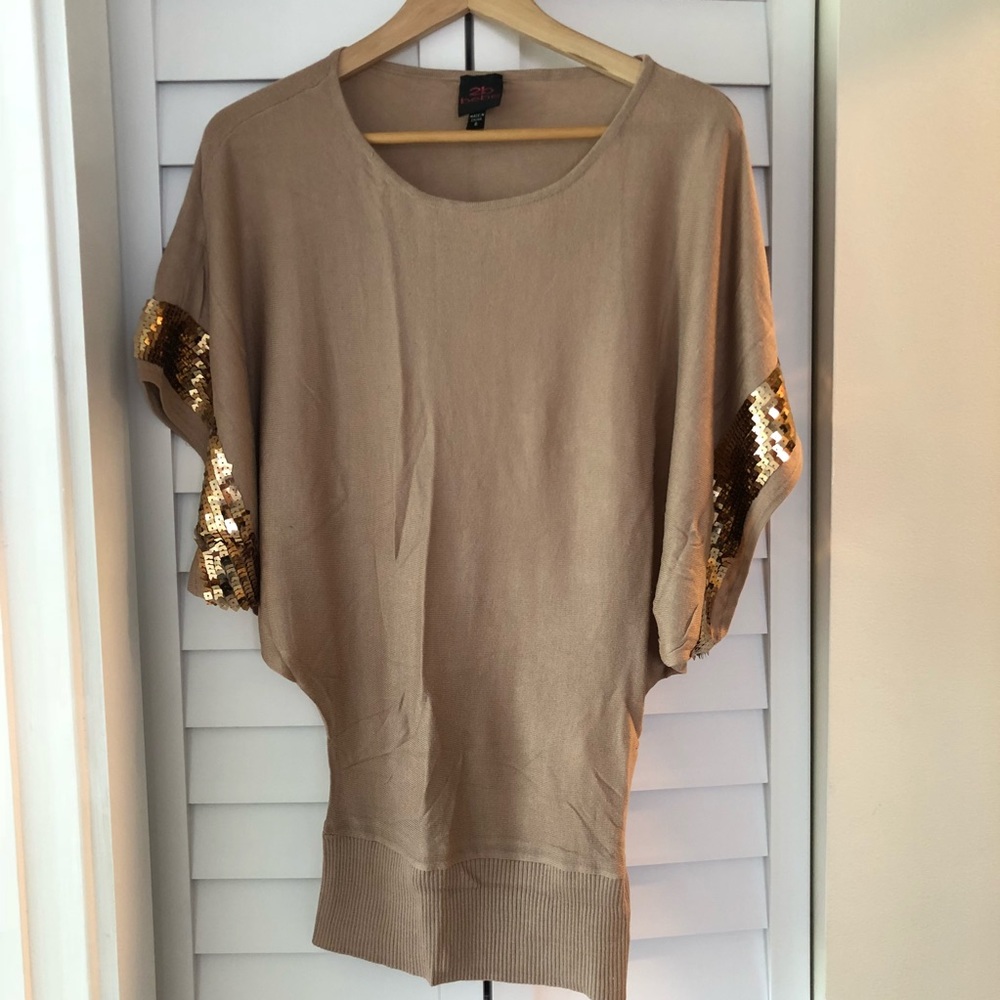 2b Bebe knit top
